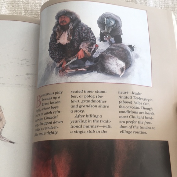 National Geographic Vol. 182 No. 4 October 1992 - Picture 13 of 14